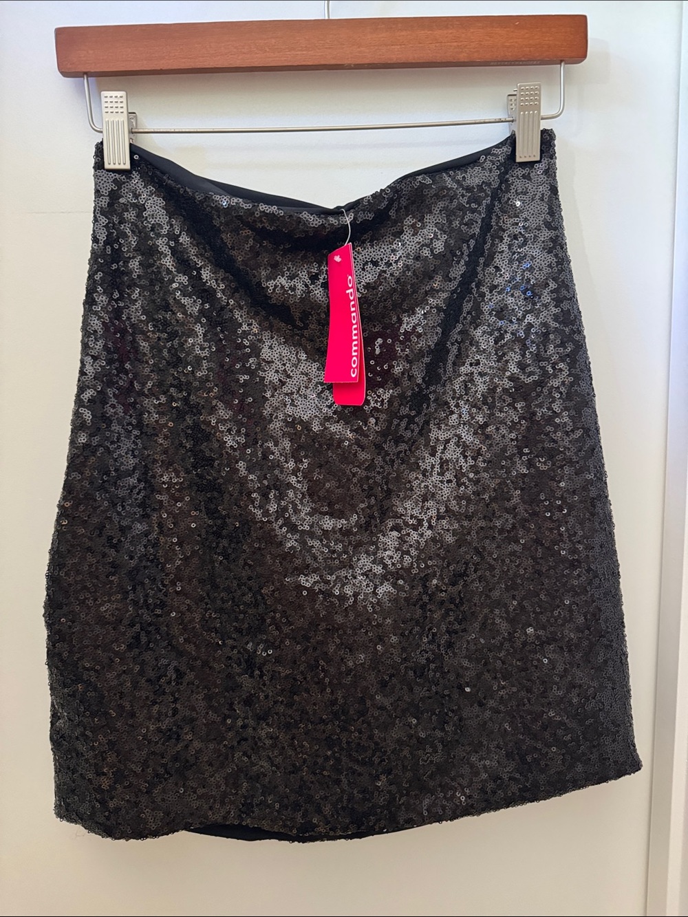 Commando Black Sequin Mini Skirt With Built In Shorts - Stretchy Easy To Wear